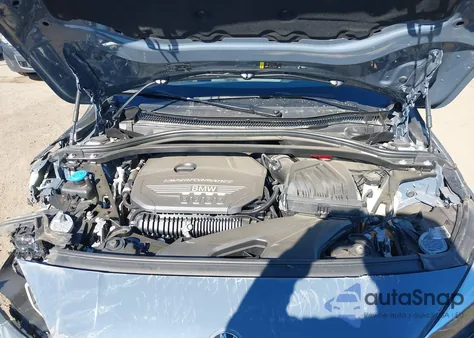 2024 BMW M235 Gran Coupe I xDrive z USA, uszkodzony, nr VIN WBA13AL01R7R78117